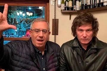 Carlos Maslatón cuando se mostraba junto a Javier Milei.